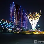 Spacious 1Br At Grand Kamala Lagoon Apartment By Travelio