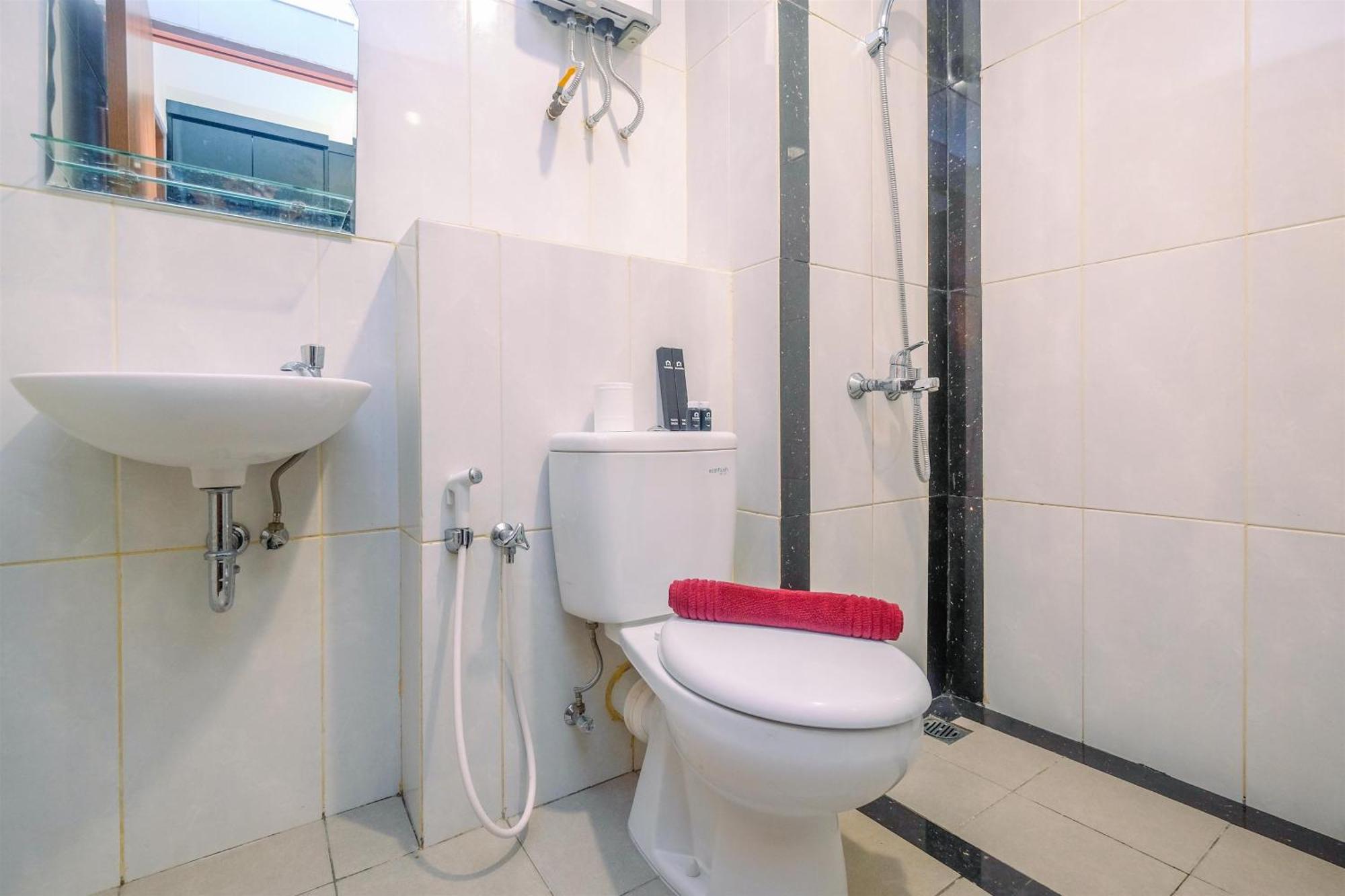 Apartemen Spacious 1br At Grand Kamala Lagoon By Travelio